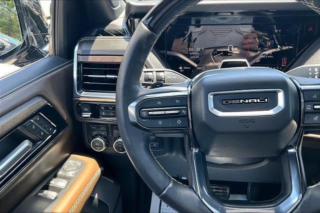 Used 2025 GMC Yukon Denali Ultimate w/ LPO, Floor Liner Package AWD/4WD image 11