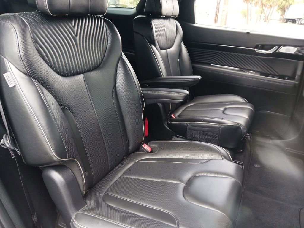 Used 2023 Hyundai Palisade Calligraphy FWD image 18