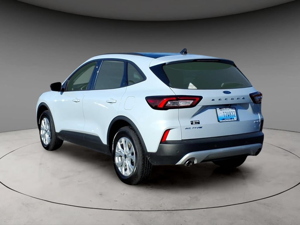 New 2025 Ford Escape Active w/ Tech Pack #1 AWD/4WD image 3