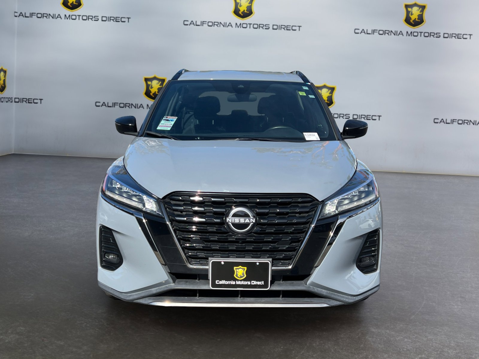 Used 2024 Nissan Kicks SR FWD image 8
