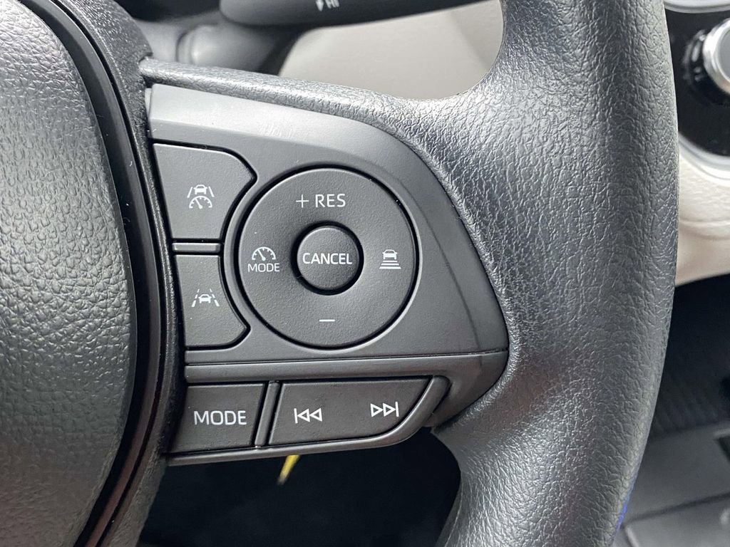 New 2026 Toyota Corolla Cross L image 29