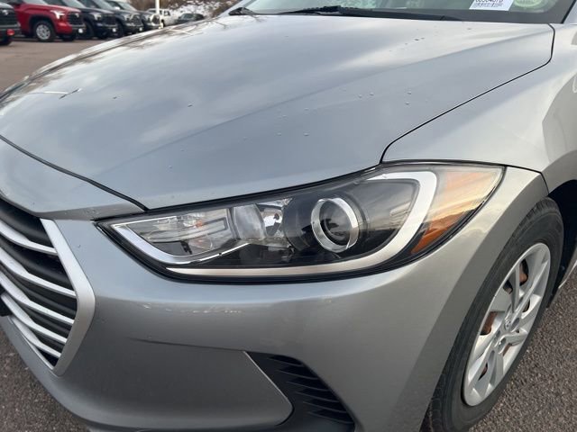 Used 2017 Hyundai Elantra SE image 10