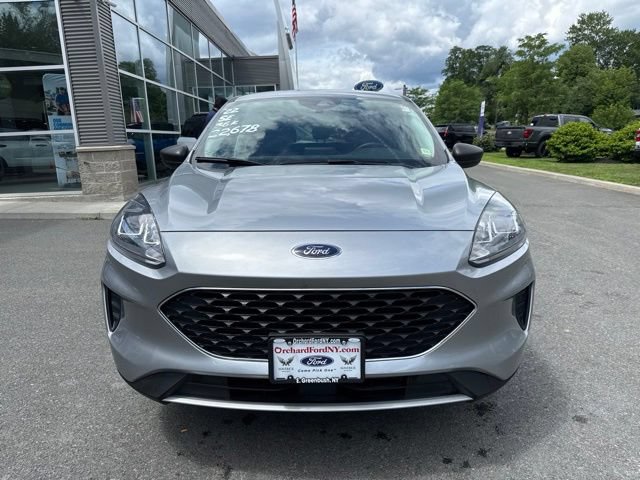 Certified 2022 Ford Escape SE w/ Cold Weather Package AWD/4WD image 3