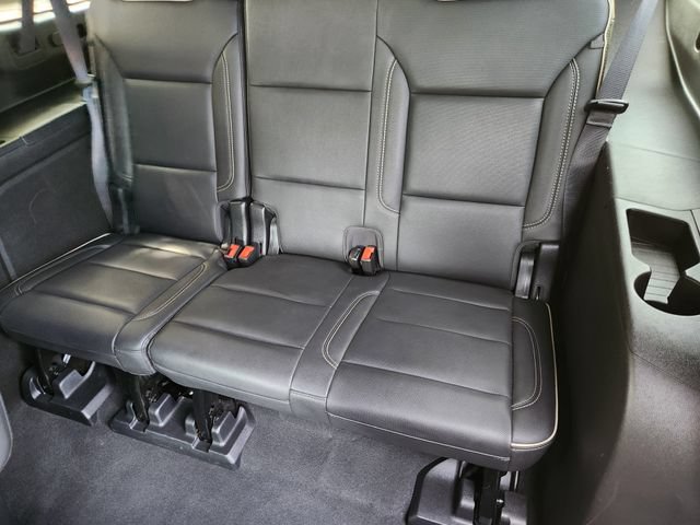 Used 2021 Chevrolet Suburban Premier w/ Premium Package RWD image 34
