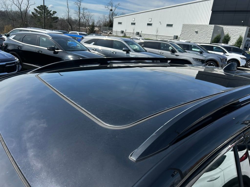 Used 2023 GMC Terrain AT4 w/ Tech Package image 7