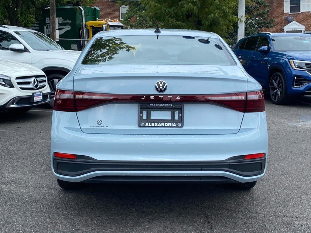 Certified 2025 Volkswagen Jetta Sport image 4