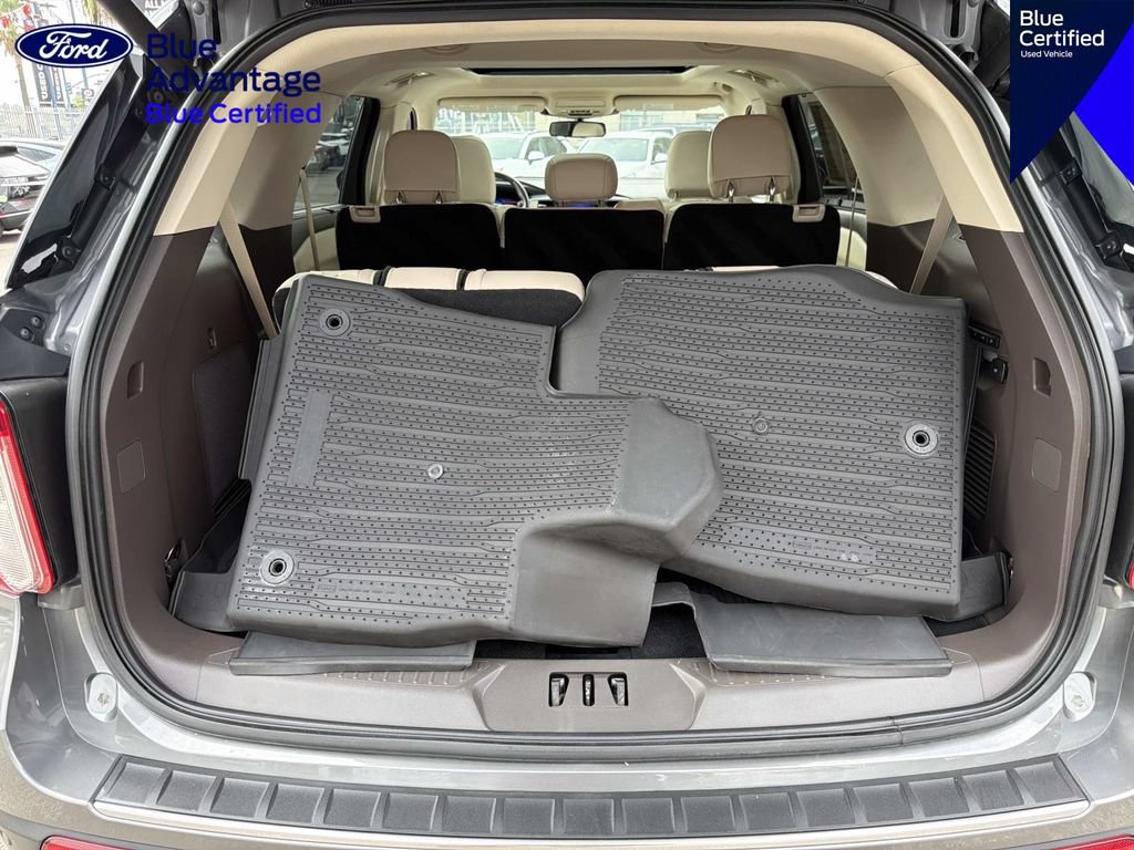 Certified 2021 Ford Explorer Platinum w/ Equipment Group 601A AWD/4WD image 7