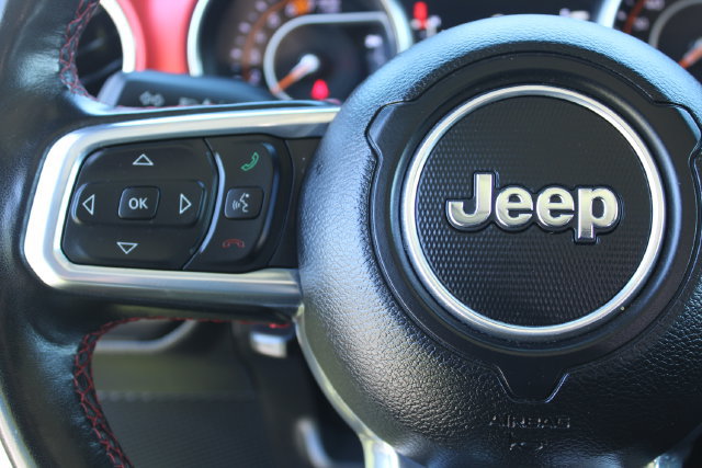 Used 2023 Jeep Wrangler Unlimited Rubicon w/ LED Lighting Group AWD/4WD image 19