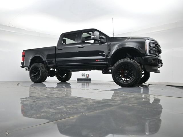 New 2025 Ford F250 XLT w/ Black Appearance Package image 32