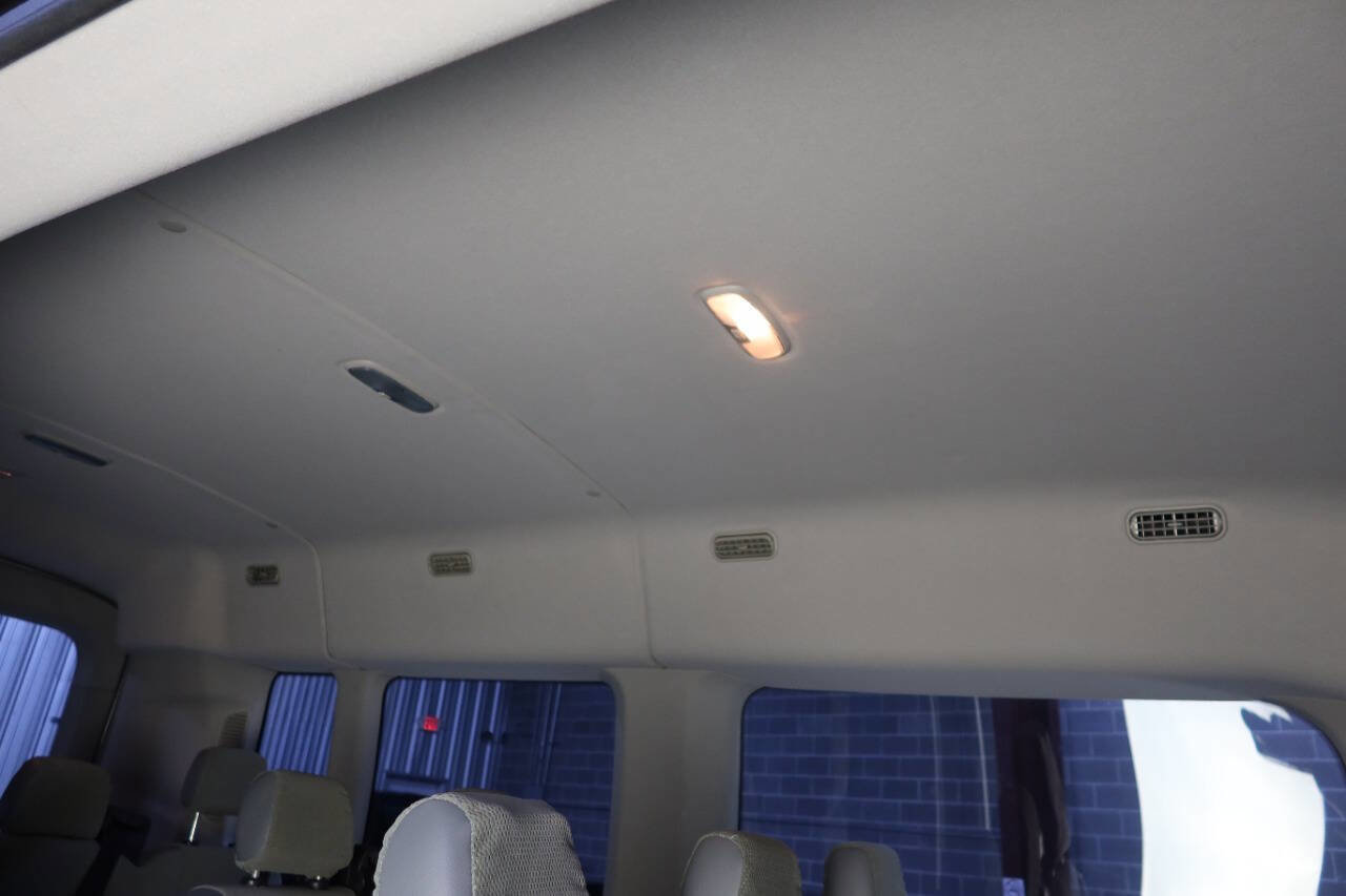 Used 2016 Ford Transit 350 XL image 37