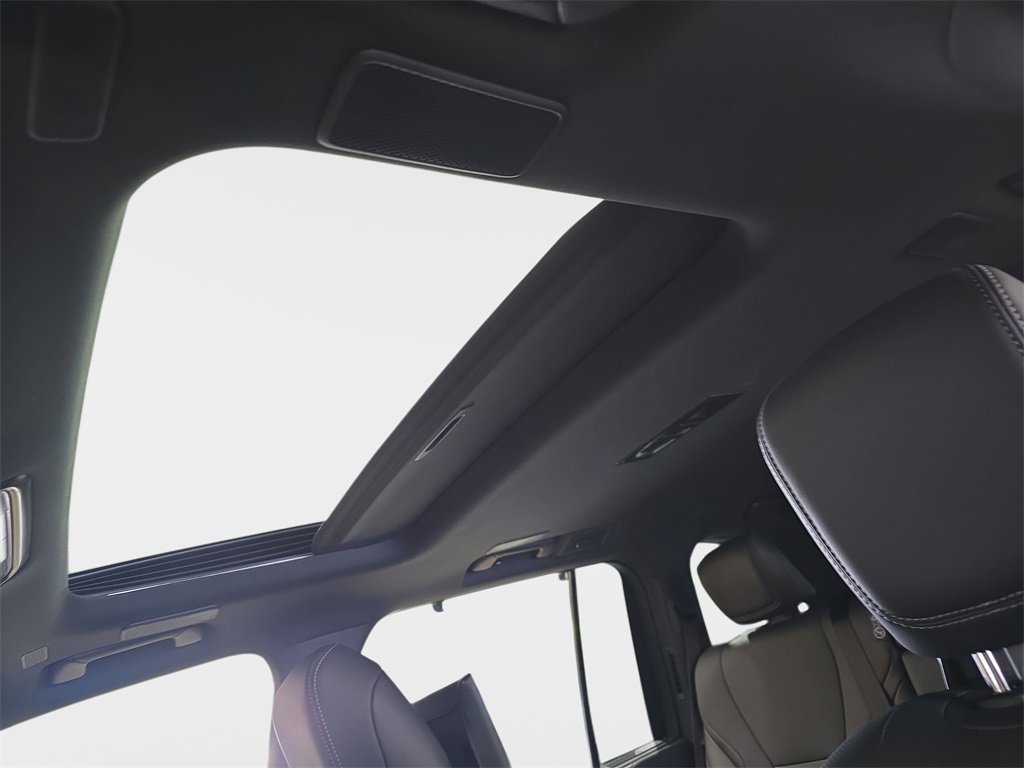 Certified 2025 Lexus LX 600 4WD w/ Luxury Package image 33