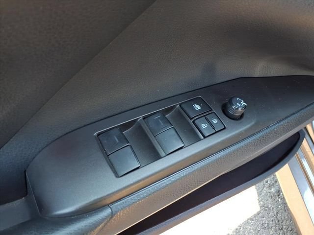 Used 2023 Toyota Camry LE FWD image 18