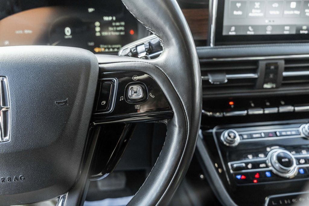 Used 2022 Lincoln Corsair Reserve image 25
