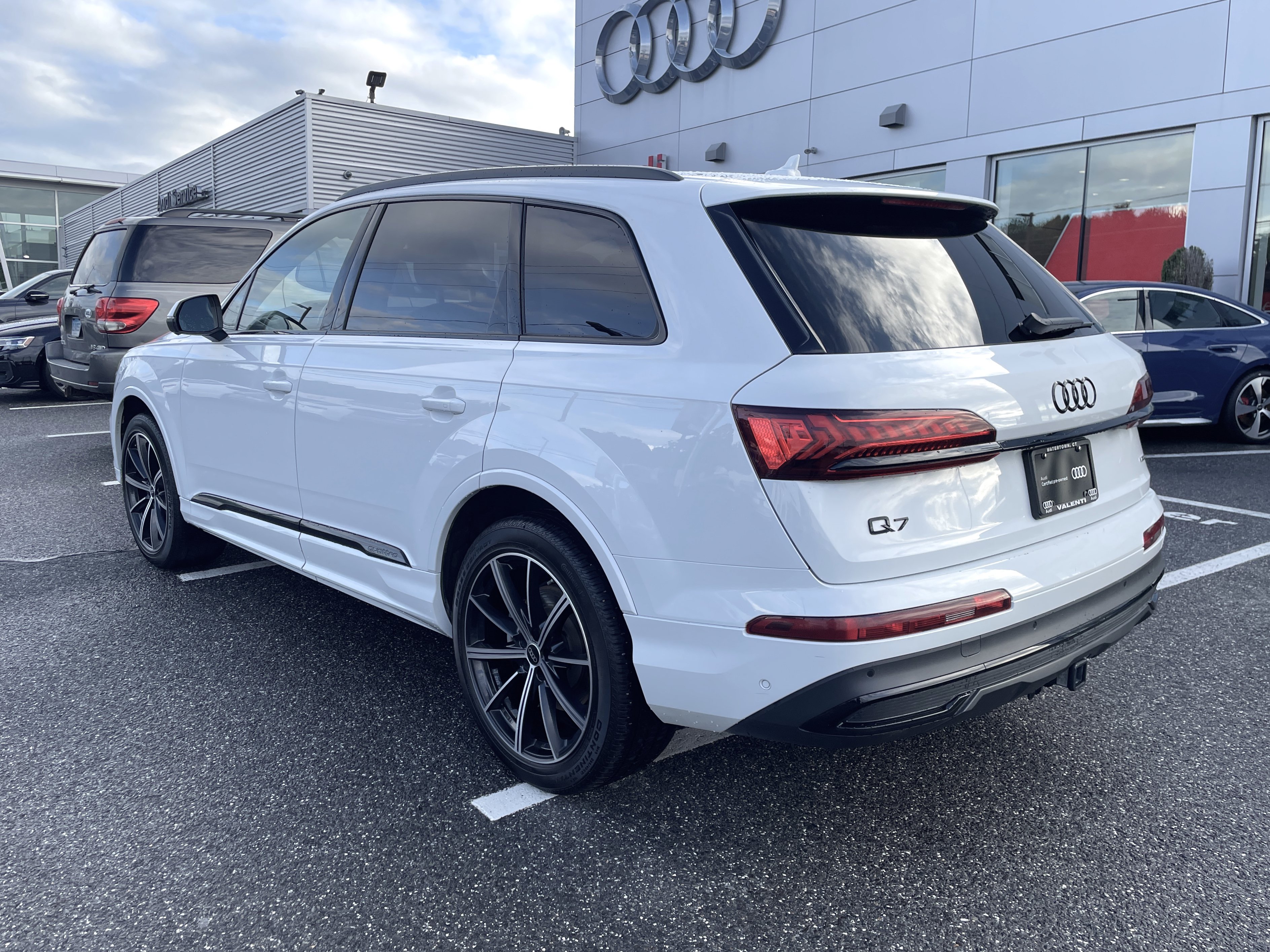 Certified 2024 Audi Q7 3.0T Premium Plus AWD/4WD image 5