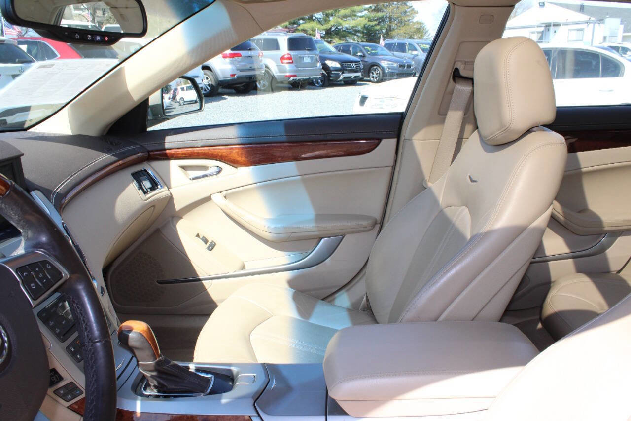 Used 2010 Cadillac CTS Premium image 14