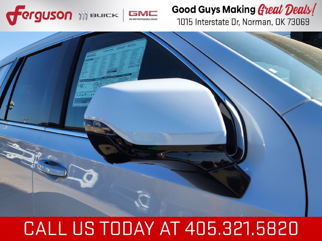 New 2026 GMC Yukon Denali w/ Denali Reserve Package AWD/4WD image 10