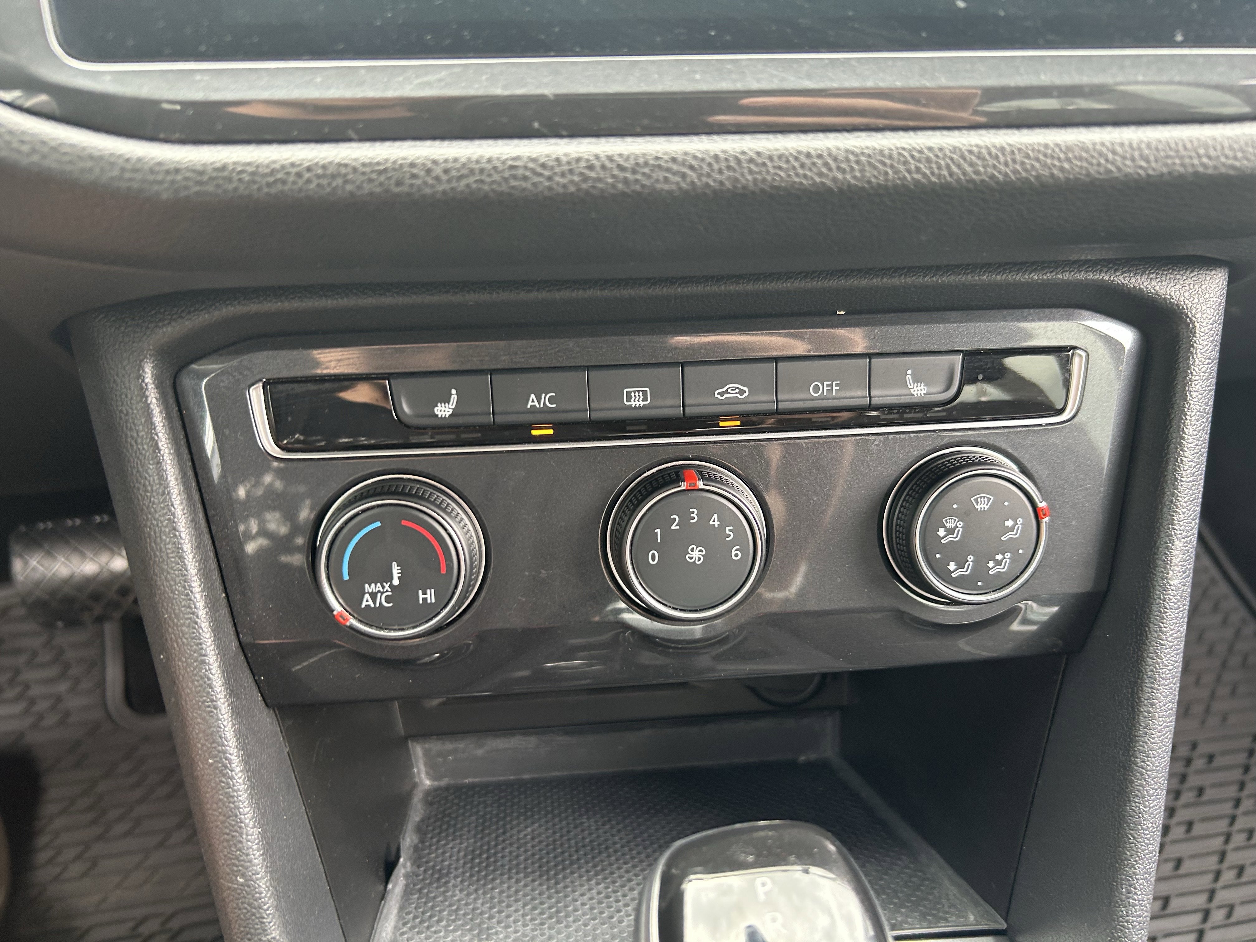 Certified 2024 Volkswagen Tiguan S image 14