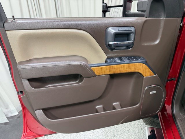 Used 2018 GMC Sierra 2500 SLT AWD/4WD image 17