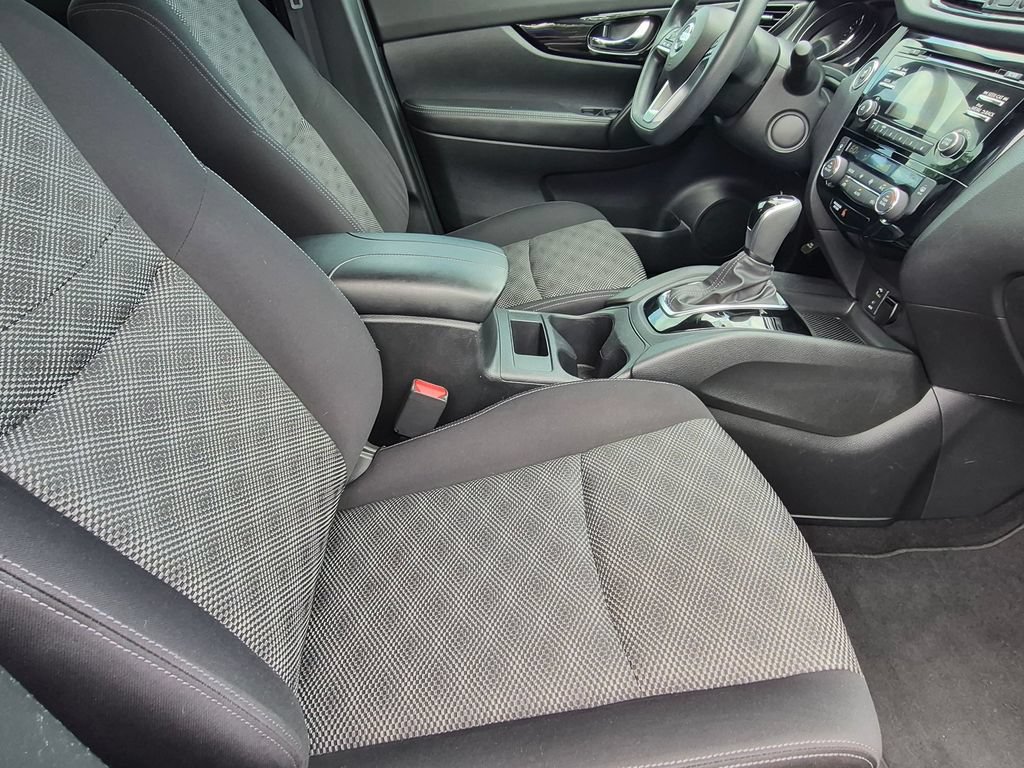 Used 2017 Nissan Rogue Sport SV FWD image 27