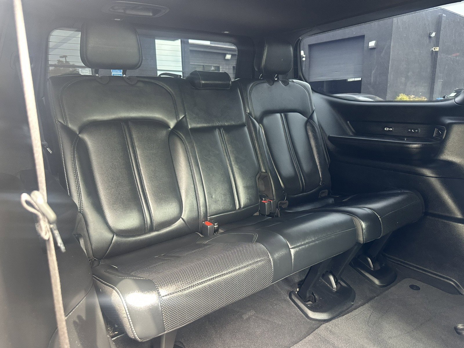 Used 2022 Jeep Wagoneer Series III w/ Premium Group I image 24