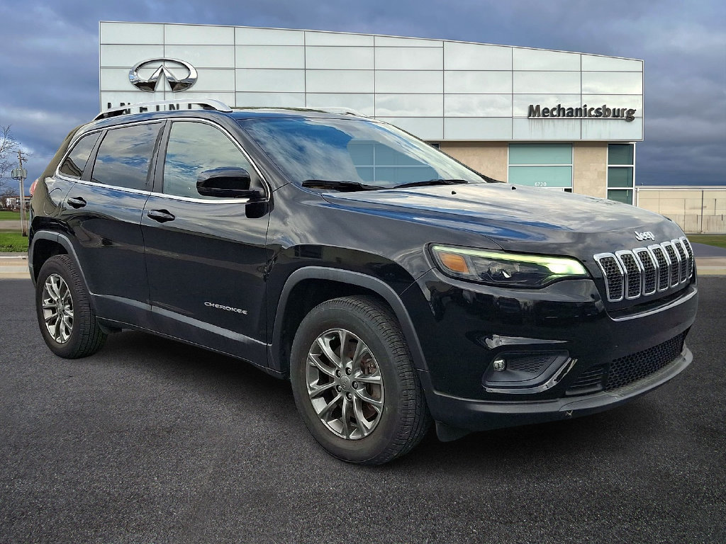 Used 2019 Jeep Cherokee Latitude Plus w/ Comfort/Convenience Group