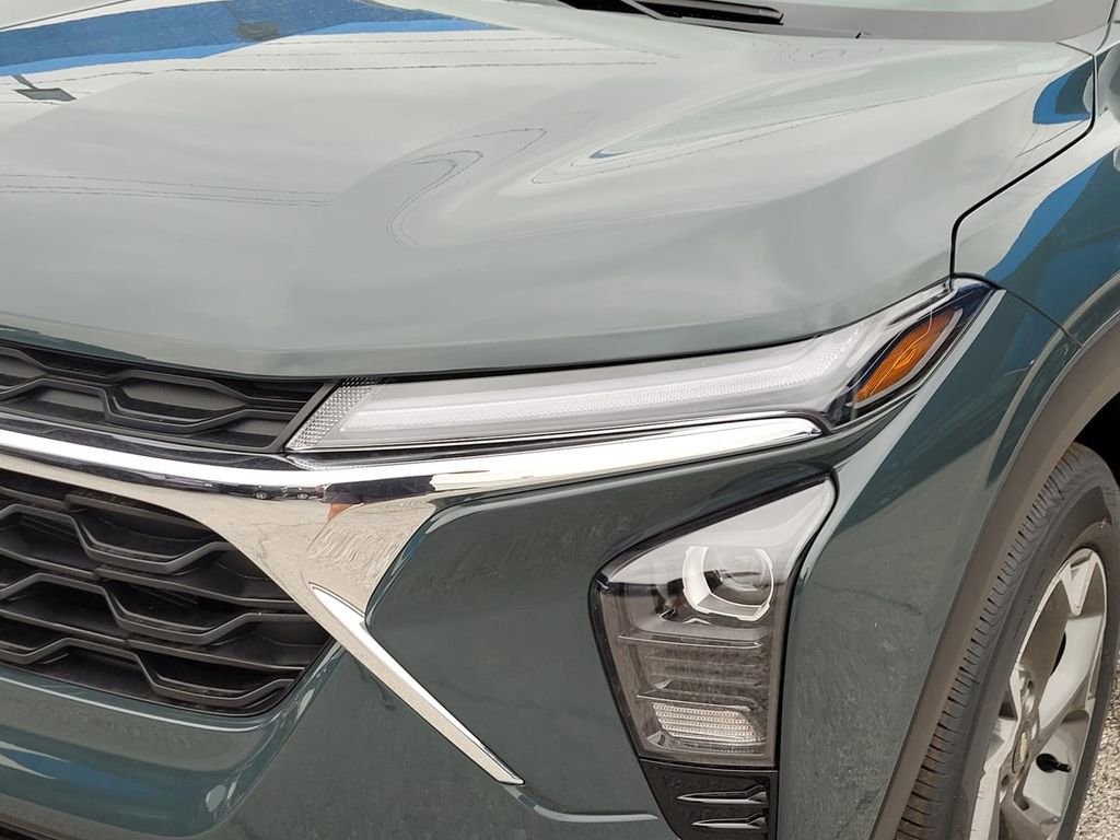 New 2026 Chevrolet Trax LT FWD image 5