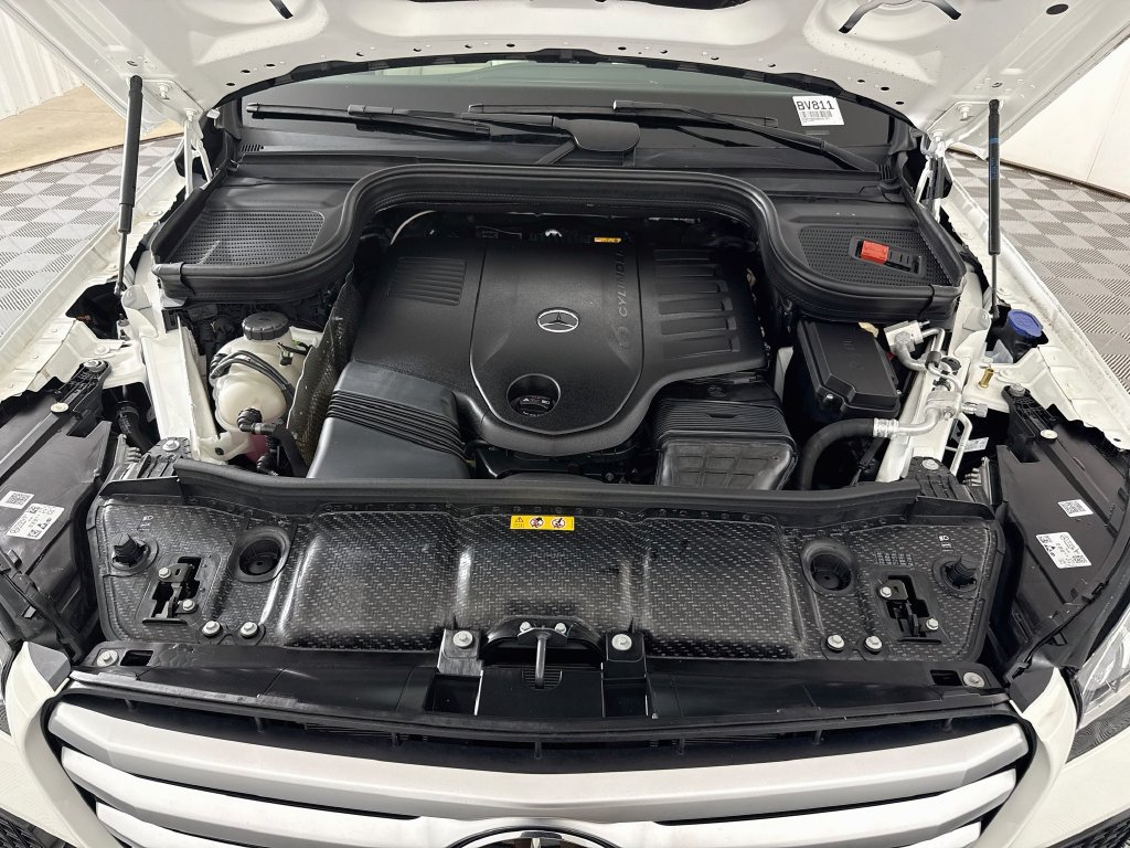 Certified 2025 Mercedes-Benz GLS 450 4MATIC image 33