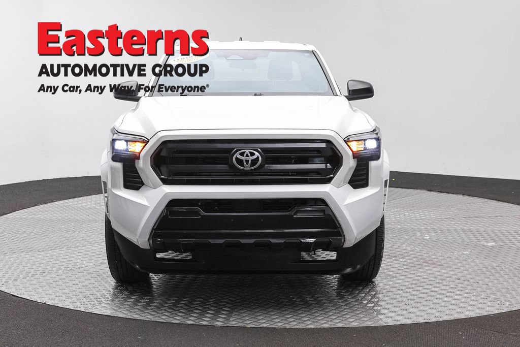 Used 2025 Toyota Tacoma SR RWD image 2