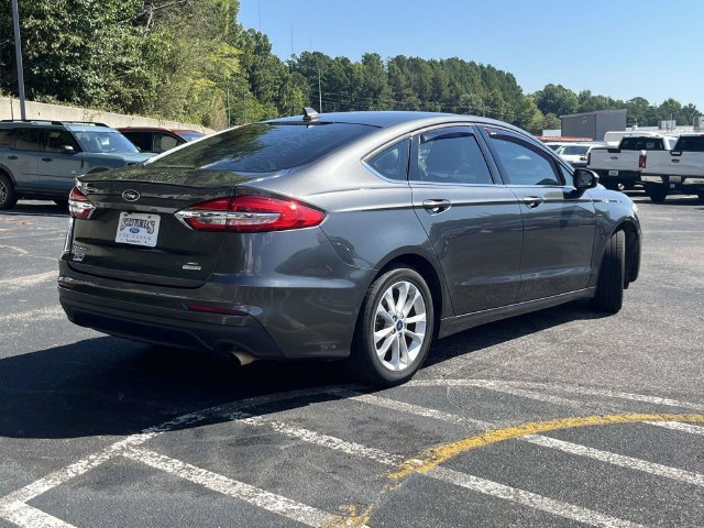 Used 2019 Ford Fusion SE FWD image 3