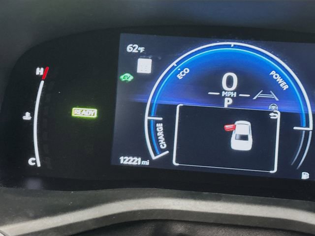 Used 2025 Toyota Camry SE image 12