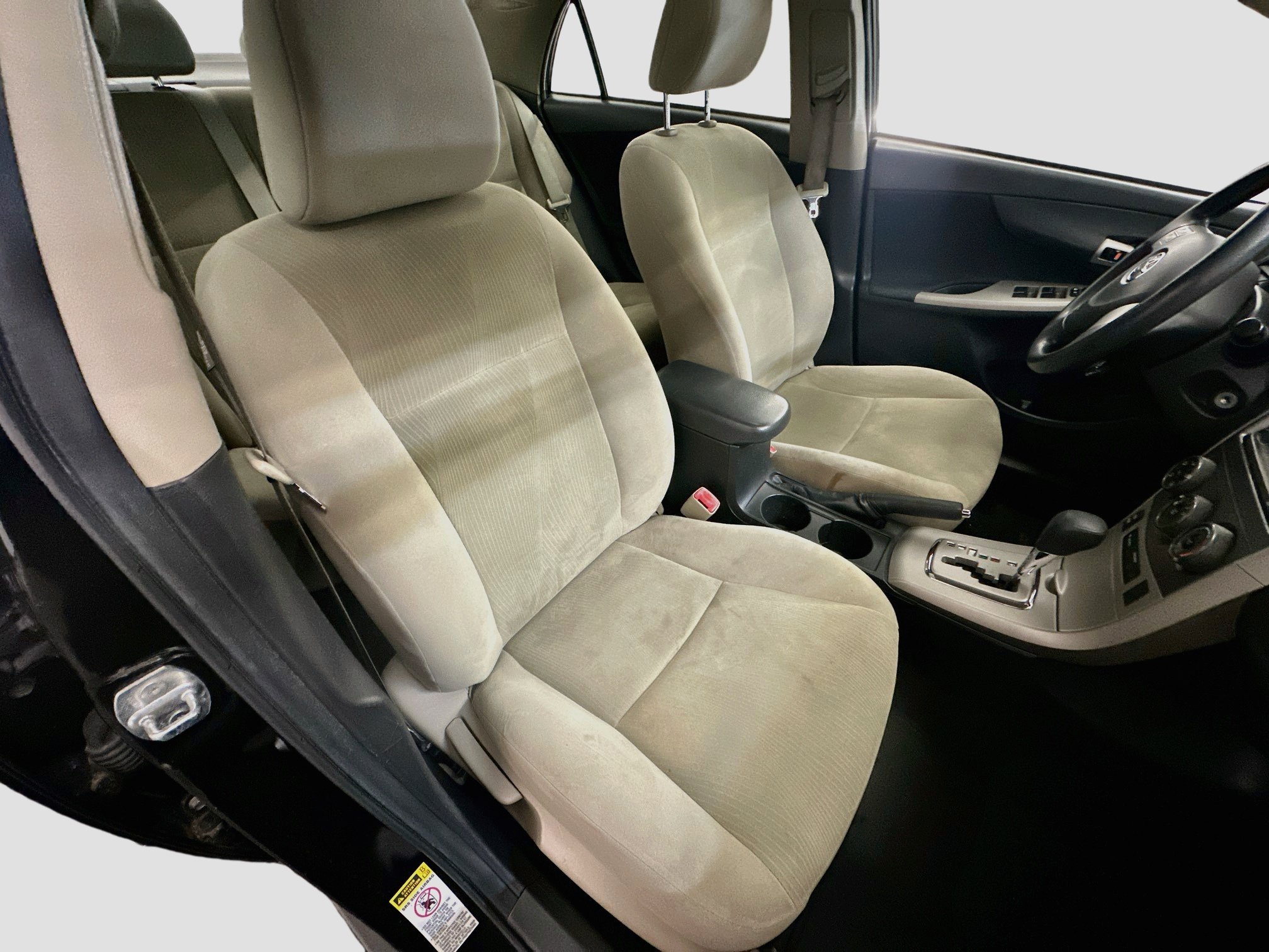Used 2013 Toyota Corolla LE w/ Premium Pkg FWD image 32