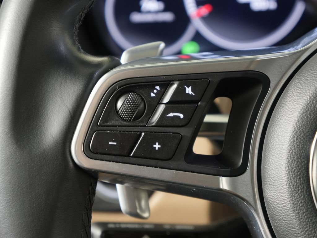 Certified 2020 Porsche Cayenne S AWD/4WD image 27