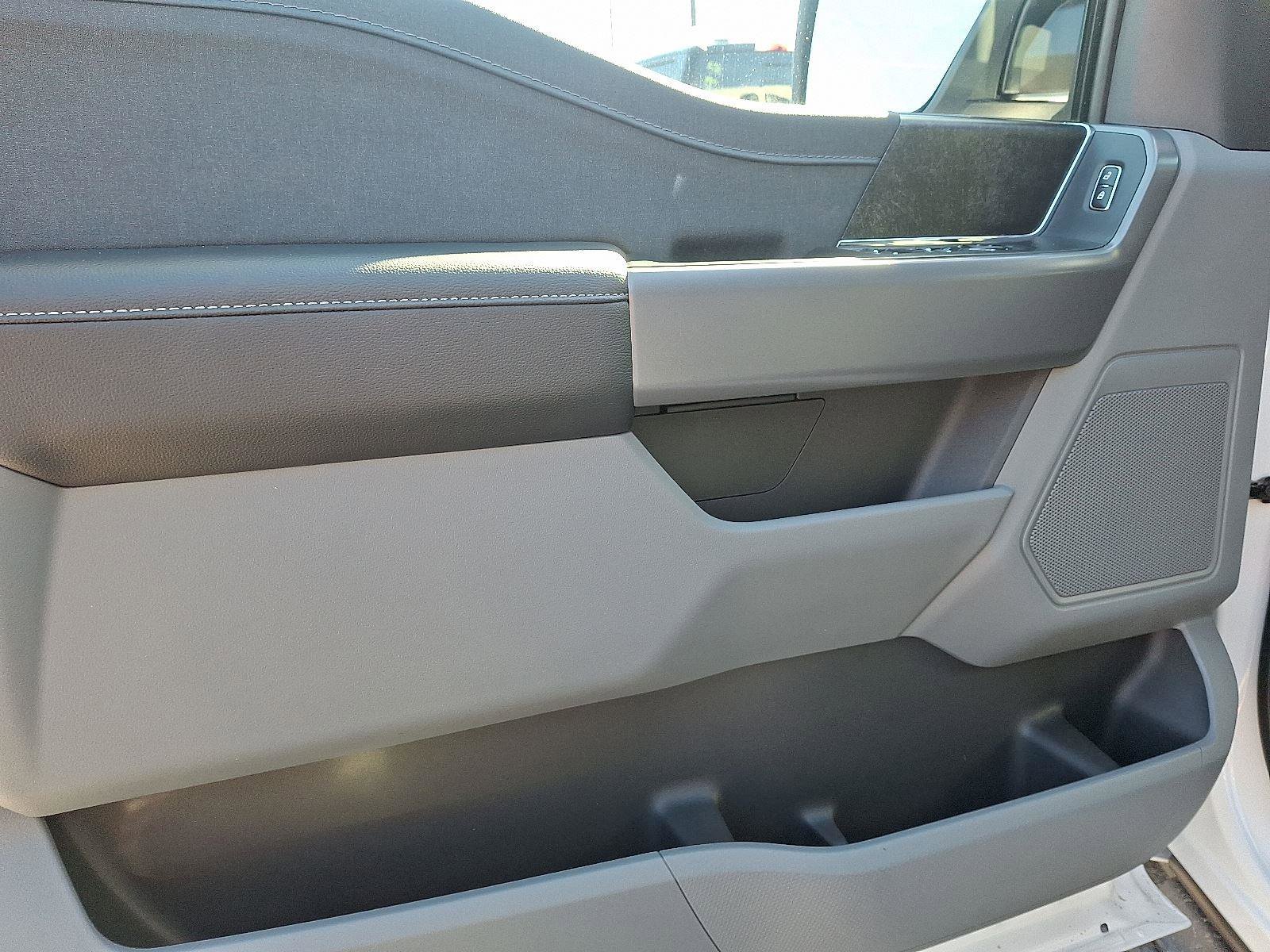 New 2025 Ford F150 Lightning XLT image 9