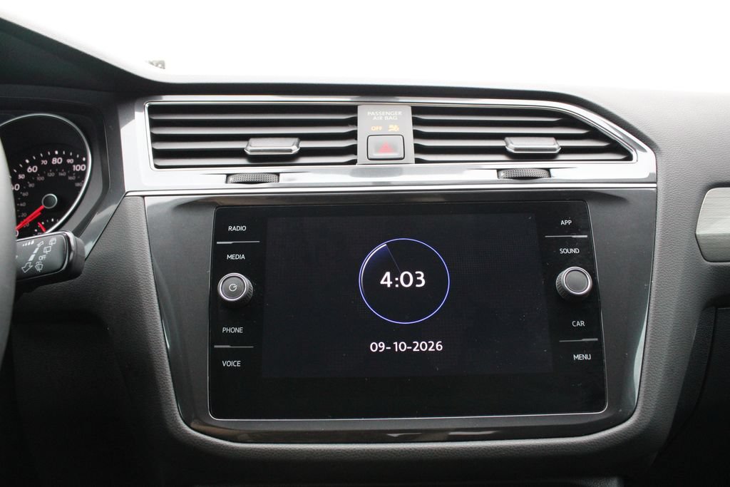 Used 2020 Volkswagen Tiguan SE AWD/4WD image 15