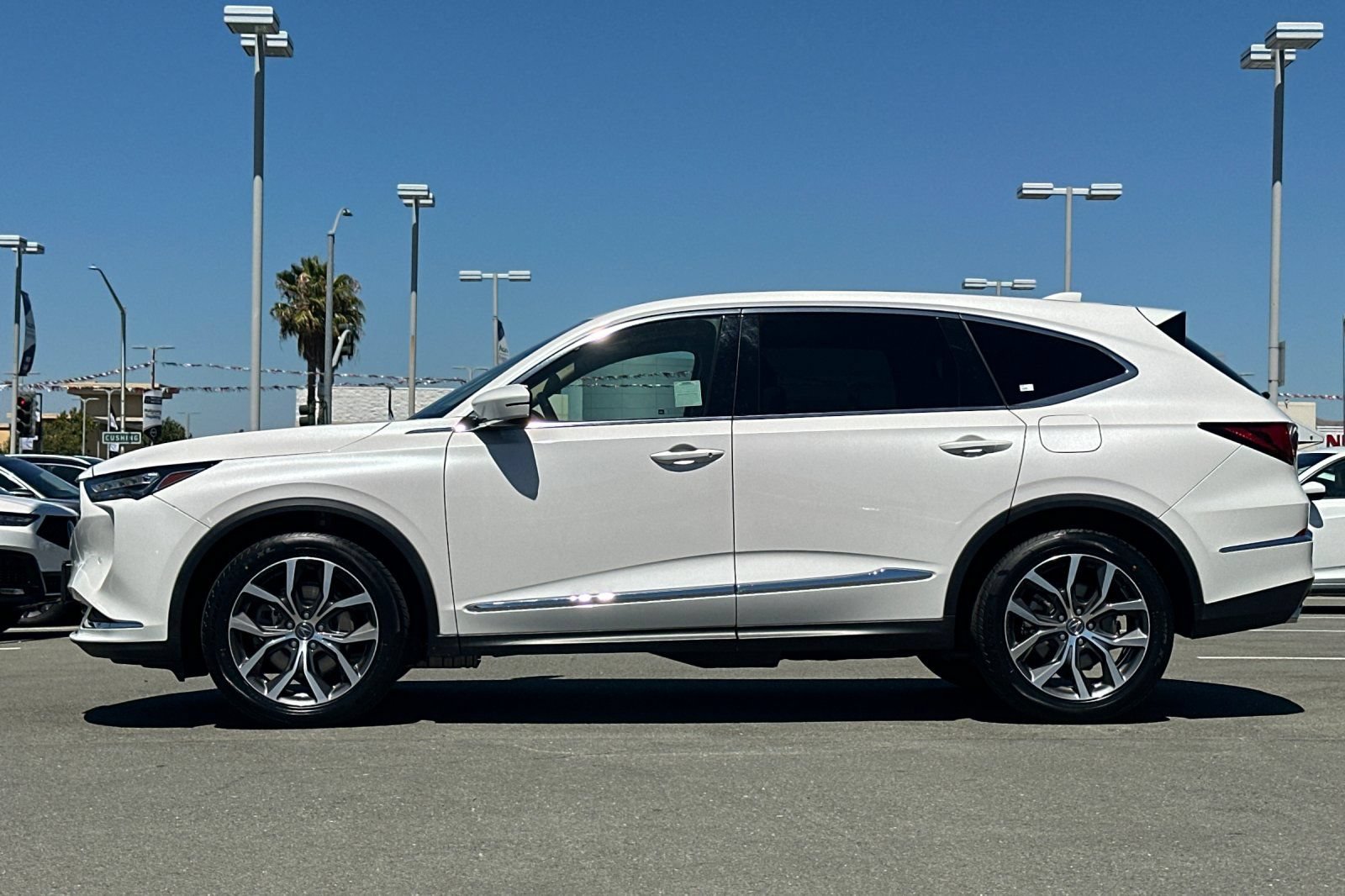 Used 2024 Acura MDX FWD w/ Technology Package image 7