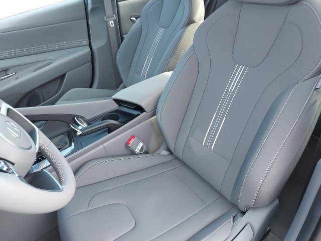 New 2026 Hyundai Elantra Sport FWD image 33