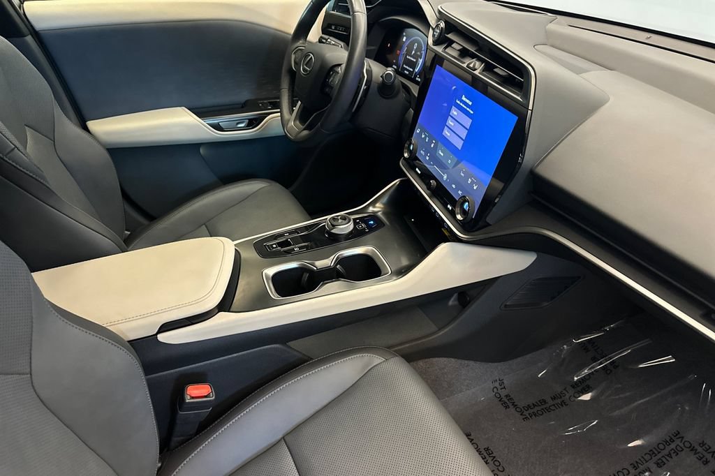 Certified 2023 Lexus RZ 450e Premium AWD/4WD image 16