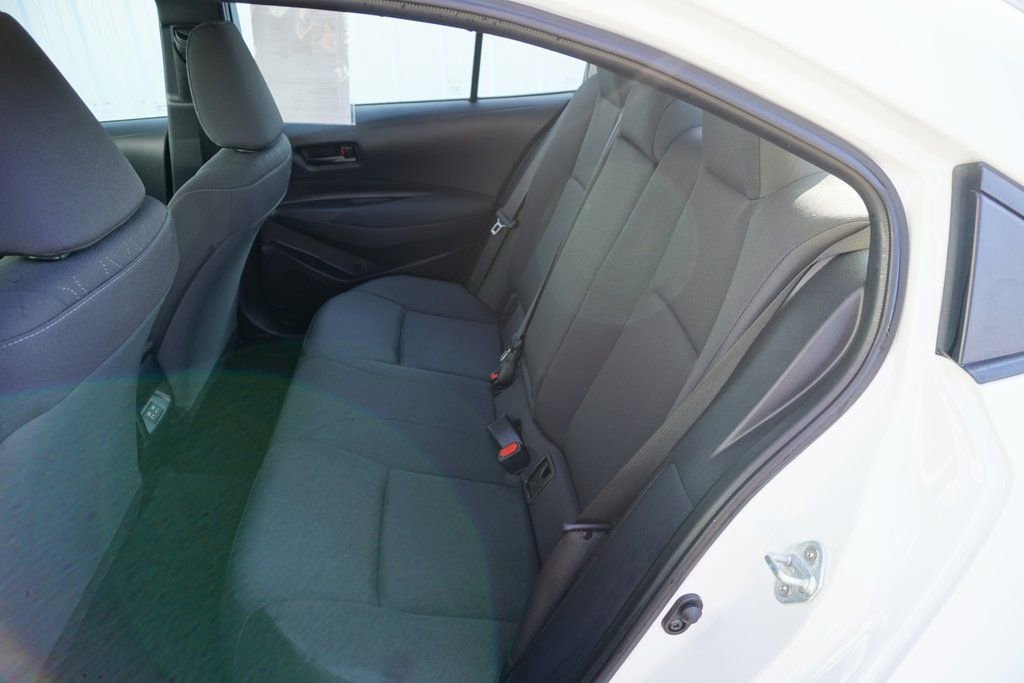 Used 2024 Toyota Corolla LE image 28
