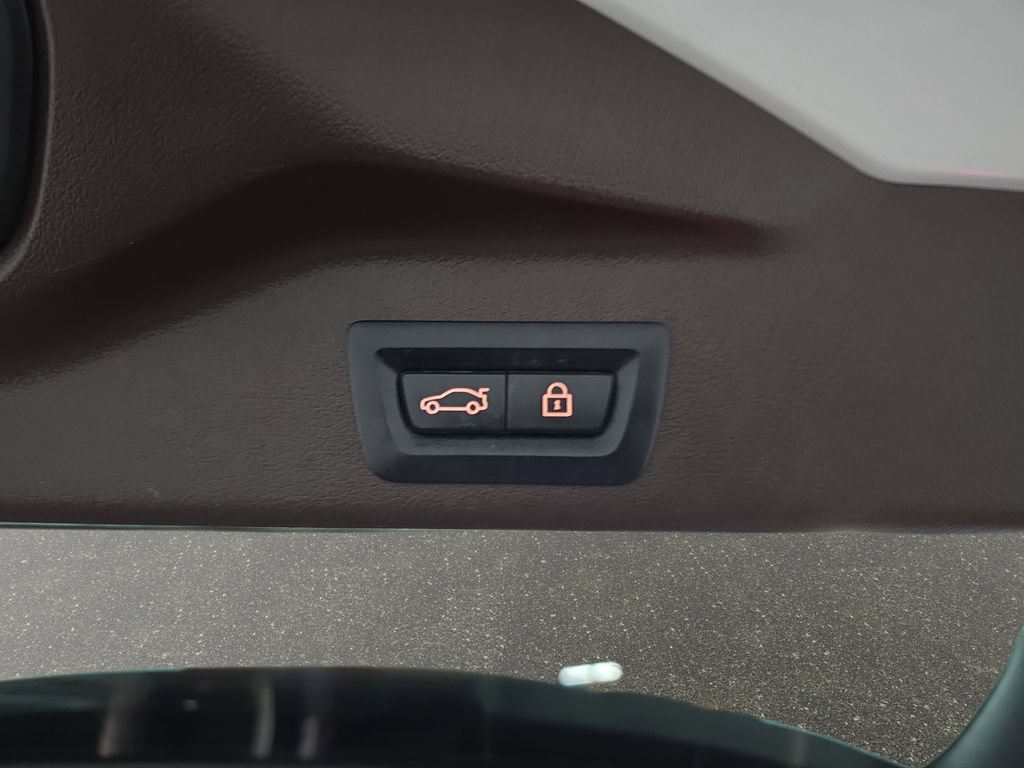 Used 2019 BMW X5 xDrive40i w/ Premium Package AWD/4WD image 16