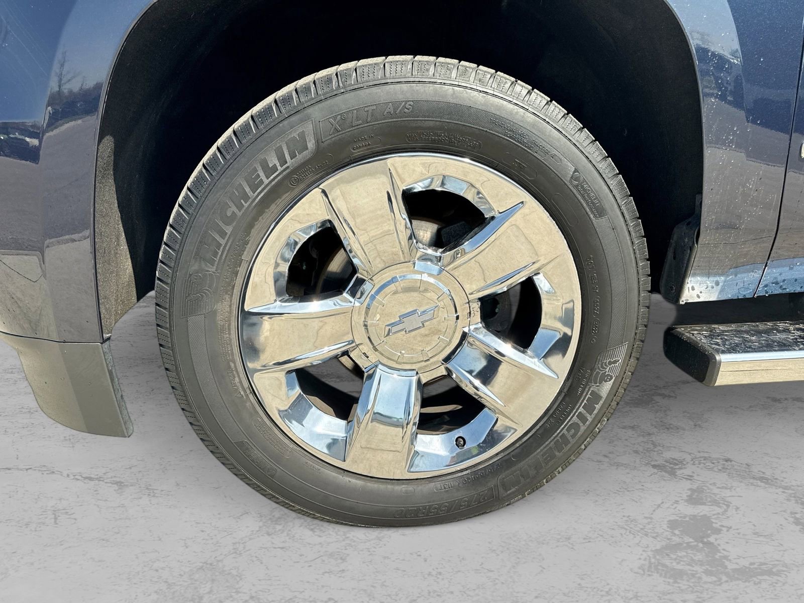 Used 2018 Chevrolet Tahoe LT w/ LT Signature Package AWD/4WD image 17