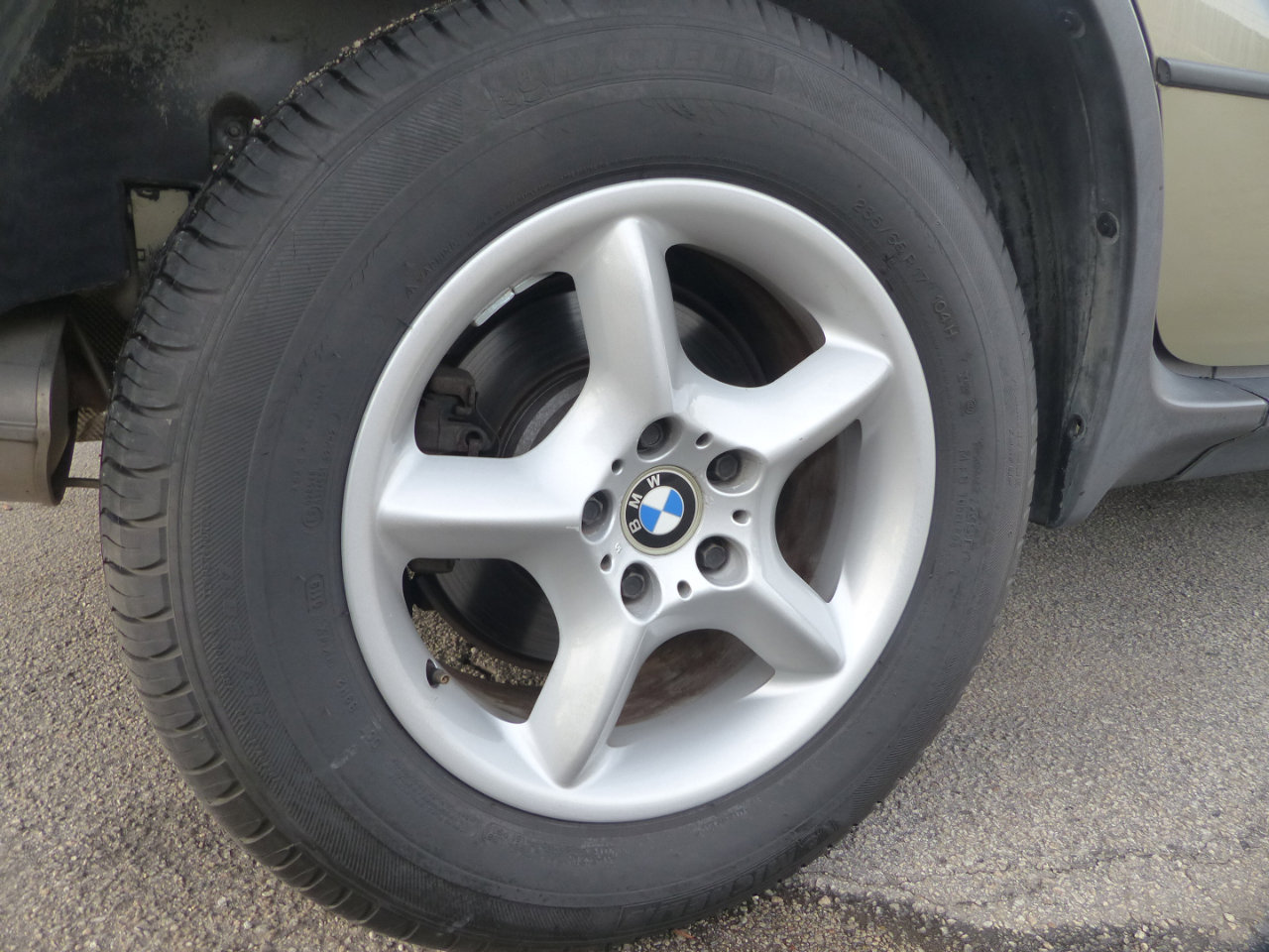 Used 2003 BMW X5 3.0i image 29