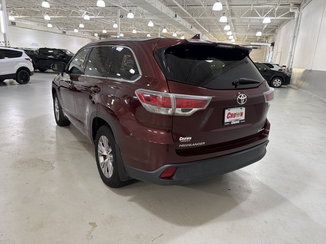 Used 2014 Toyota Highlander XLE AWD/4WD image 5