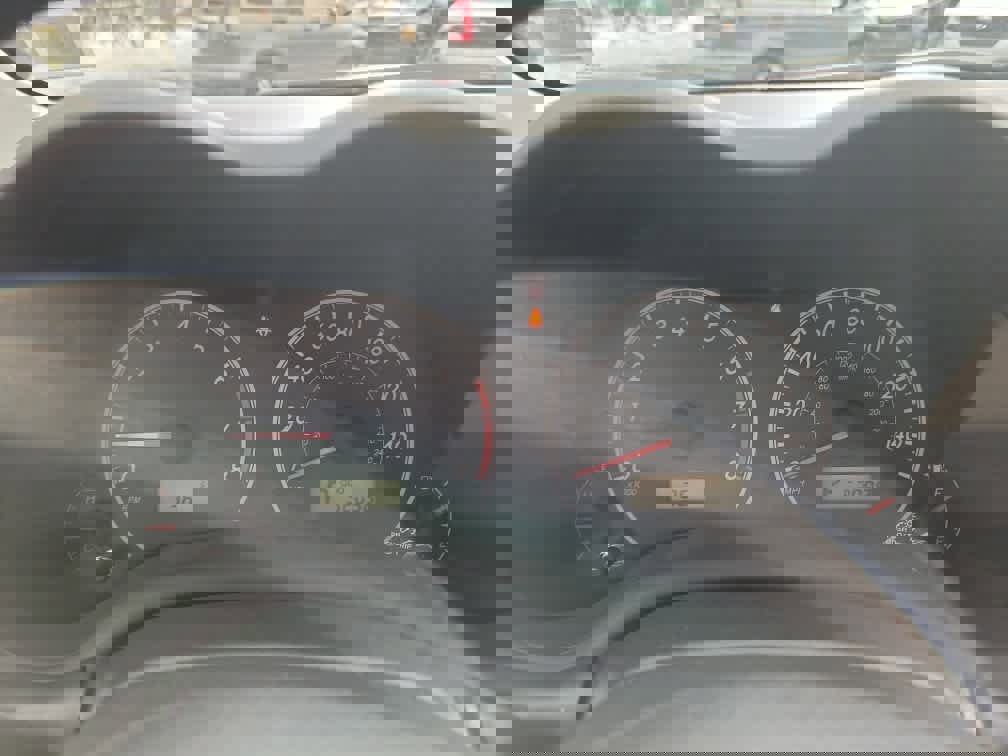 Used 2013 Toyota Corolla LE image 10