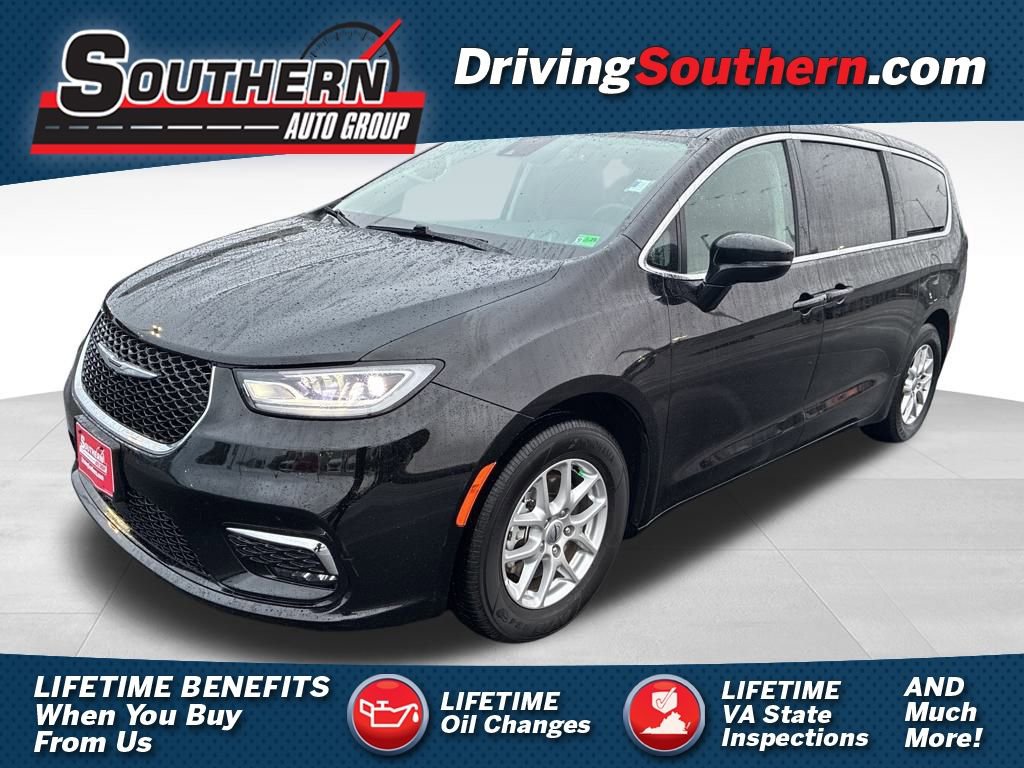 Used 2024 Chrysler Pacifica Touring-L