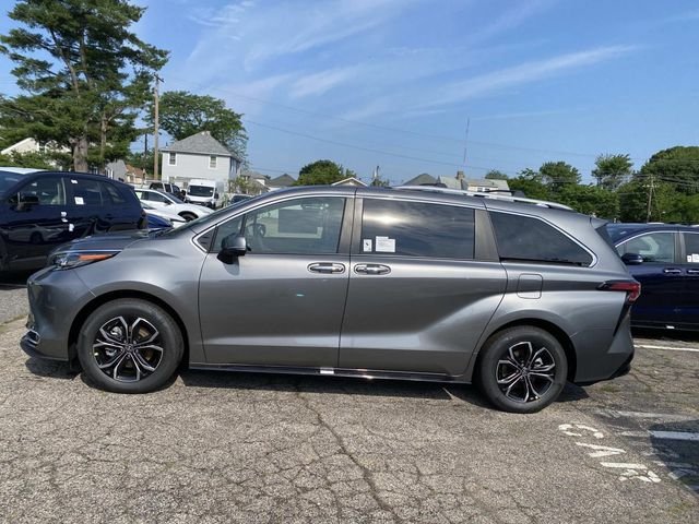 New 2026 Toyota Sienna Platinum AWD/4WD image 2