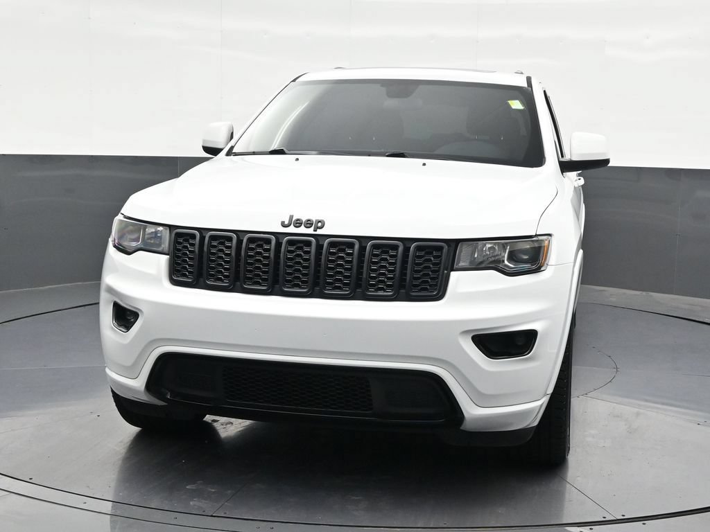 Used 2021 Jeep Grand Cherokee Laredo X RWD image 9