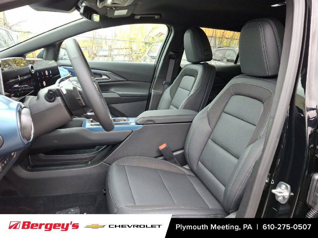 New 2026 Chevrolet Equinox EV LT AWD/4WD image 9