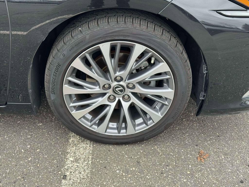 Used 2021 Lexus ES 300h w/ Premium Package FWD image 9
