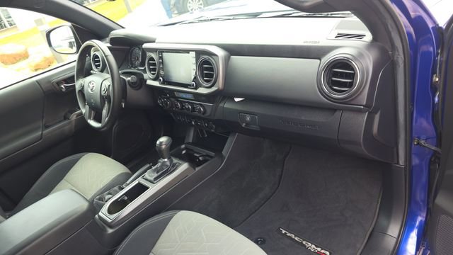 Used 2023 Toyota Tacoma TRD Sport w/ Technology Package AWD/4WD image 28