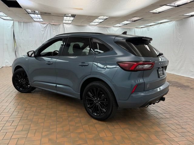 Certified 2023 Ford Escape ST-Line Elite w/ Premium Technology Package AWD/4WD image 5